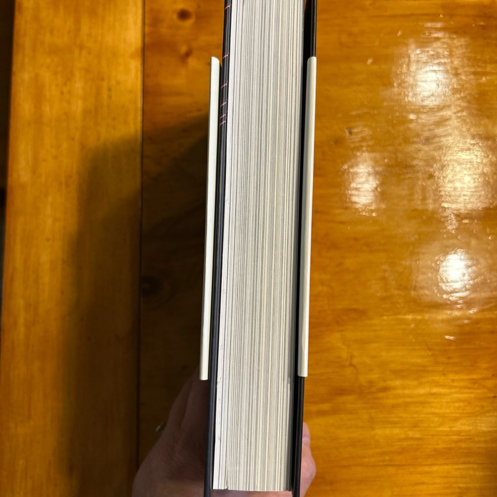 Beyond the Story : 10-Year Record of BTS by Myeongseok Kang and BTS (HC Book) - Picture 5 of 11